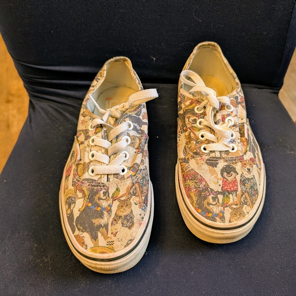 Limited Edition VANS x ASPCA Party Animal Sneakers Hawaiian Cats & Dogs Sz7 - Picture 1 of 12